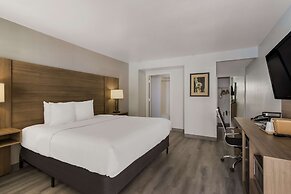 SureStay Plus Hotel by Best Western Tempe University