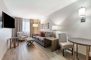 Windmill Suites Surprise - Phoenix, Ascend Hotel Collection