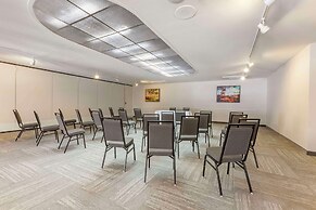 Windmill Suites Surprise - Phoenix, Ascend Hotel Collection