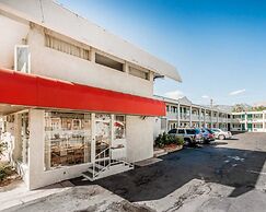 Econo Lodge Downtown