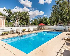 Econo Lodge Downtown