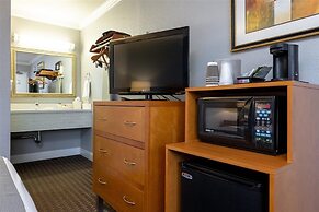 SOMA Park Inn – Civic Center