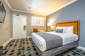 SOMA Park Inn – Civic Center