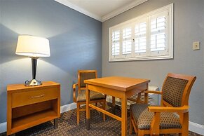 SOMA Park Inn – Civic Center