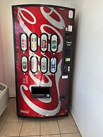 Desert Sands Inn & Suites