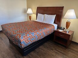 Desert Sands Inn & Suites