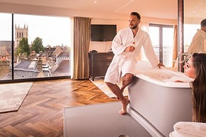 The Varsity Hotel & Spa