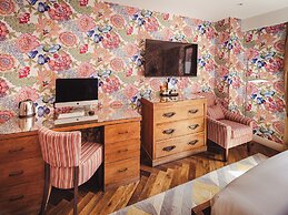 The Varsity Hotel & Spa