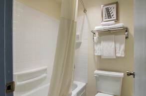 Quality Inn & Suites Silverdale Bangor - Keyport