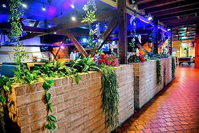 Douglas Inn & Conference Center