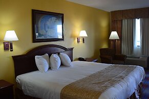 Travelodge by Wyndham Montgomery East