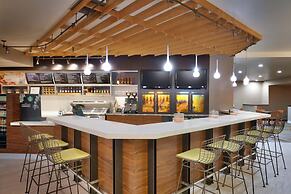 Courtyard by Marriott Charlotte Airport LoSo