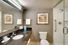 Courtyard by Marriott Charlotte Airport LoSo