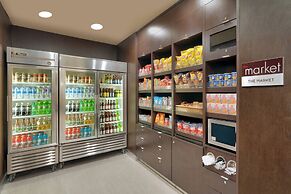 Courtyard by Marriott Charlotte Airport LoSo