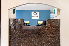 Quality Inn & Suites Decatur - Priceville I-65