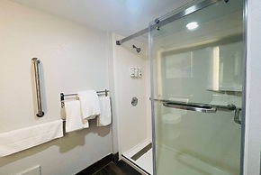 La Quinta Inn & Suites by Wyndham Birmingham Homewood