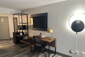 La Quinta Inn & Suites by Wyndham Birmingham Homewood