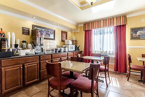 Rodeway Inn & Suites Jacksonville near Camp Lejeune