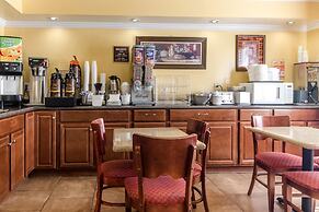 Rodeway Inn & Suites Jacksonville near Camp Lejeune