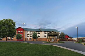 SYLO Hotel Denver Airport, a Ramada by Wyndham