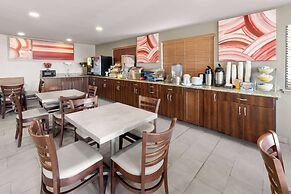 SYLO Hotel Denver Airport, a Ramada by Wyndham