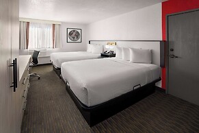 SYLO Hotel Denver Airport, a Ramada by Wyndham