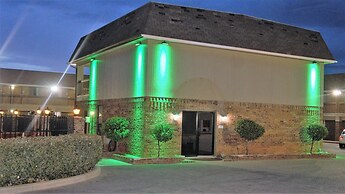 Quality Inn & Suites Near White Sands National Park