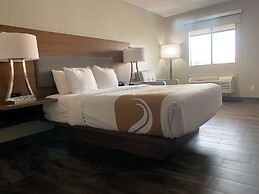 Quality Inn & Suites Near White Sands National Park