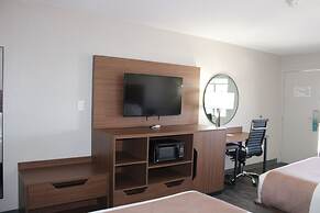 Quality Inn & Suites Near White Sands National Park