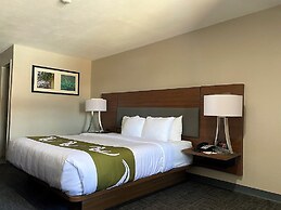 Quality Inn & Suites Near White Sands National Park