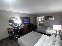 Quality Inn & Suites Near White Sands National Park