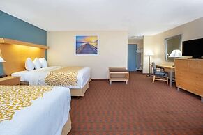 Days Inn by Wyndham Woodland