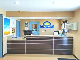 Days Inn by Wyndham Woodland