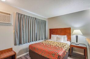 Econo Lodge Inn Suites Yreka