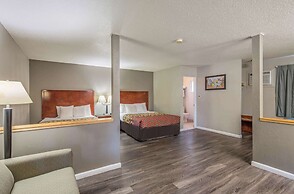 Econo Lodge Inn Suites Yreka
