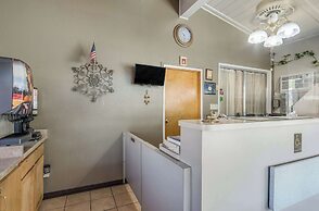 Econo Lodge Inn Suites Yreka
