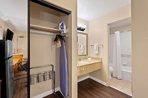 Clarion Inn