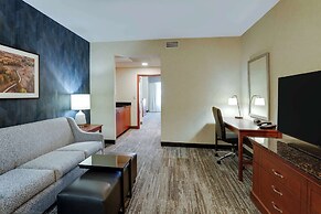 Drury Plaza Hotel Mt. Vernon