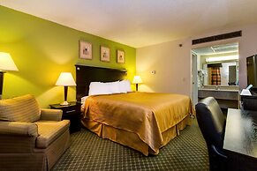 Quality Inn & Suites Moline - Quad Cities