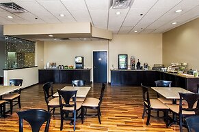 Quality Inn & Suites Moline - Quad Cities