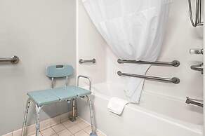 Days Inn by Wyndham Collinsville/St. Louis