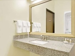 Days Inn by Wyndham Collinsville/St. Louis