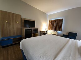 Days Inn by Wyndham Collinsville/St. Louis