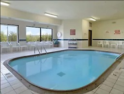 Days Inn by Wyndham Collinsville/St. Louis