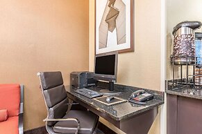 Comfort Inn Alton near I-255