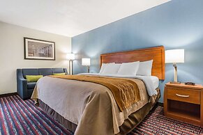 Comfort Inn Alton near I-255
