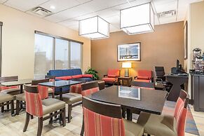 Comfort Inn Alton near I-255