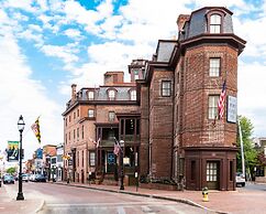 Historic Inns of Annapolis