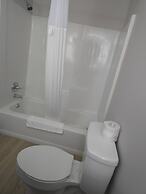 Days Inn & Suites by Wyndham Port Huron