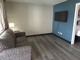 Days Inn & Suites by Wyndham Port Huron